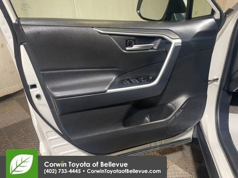 Used 2025 Toyota RAV4 XLE image 10