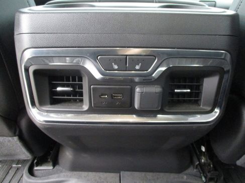 Used 2019 GMC Sierra 1500 SLT w/ SLT Premium Plus Package AWD/4WD image 18