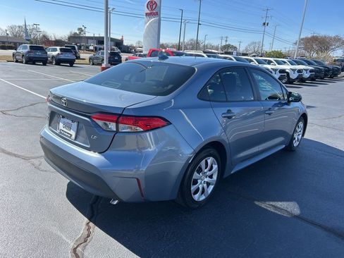 Used 2024 Toyota Corolla LE image 17