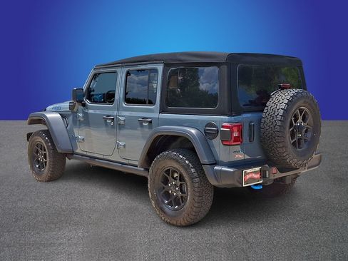 Used 2024 Jeep Wrangler Unlimited AWD/4WD image 6