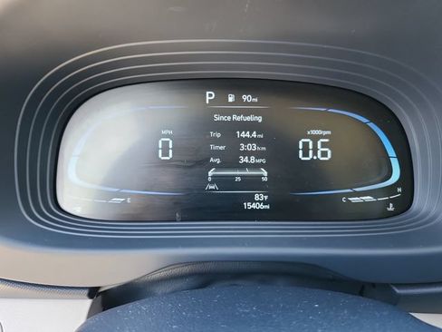 Used 2023 Hyundai Venue Limited FWD image 18