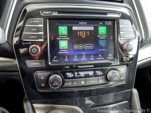 Used 2023 Nissan Maxima SV w/ Floor Mat Group FWD image 14