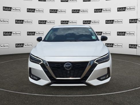 Used 2021 Nissan Sentra SR w/ SR Premium Package FWD image 8