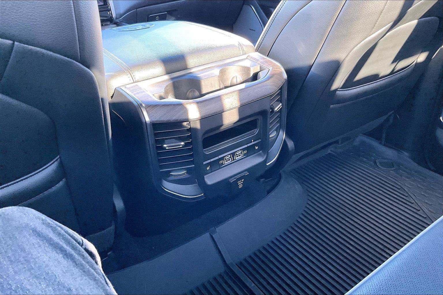 Used 2025 RAM 1500 Laramie w/ Night Edition AWD/4WD image 33