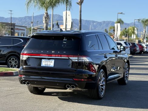 Used 2023 Lincoln Aviator Grand Touring w/ Elements Package Plus image 8