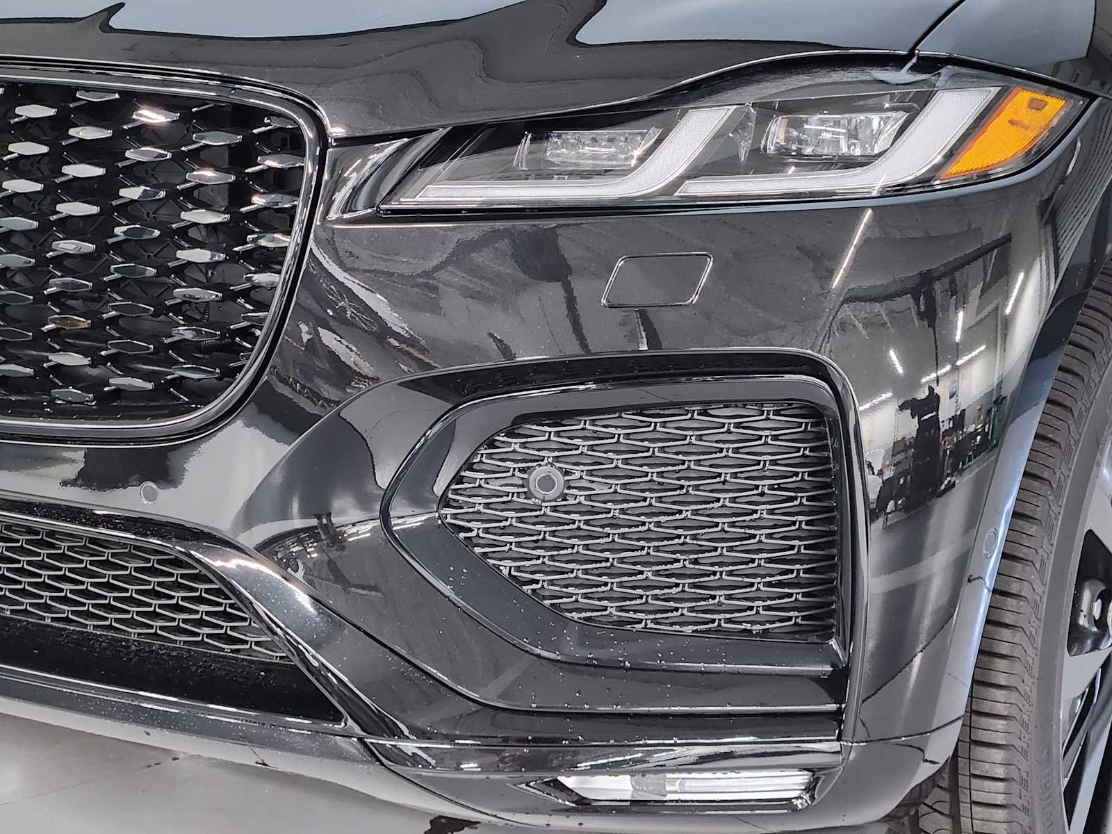 New 2026 Jaguar F-PACE R-Dynamic S AWD/4WD image 12