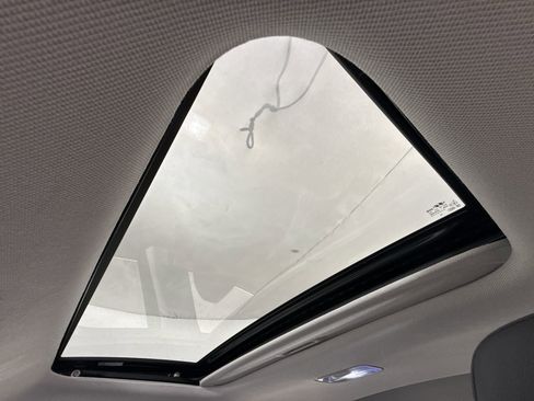 Used 2022 Hyundai Ioniq Limited image 26