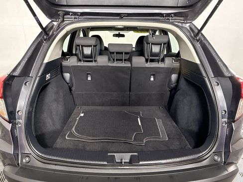 Certified 2019 Honda HR-V LX image 21