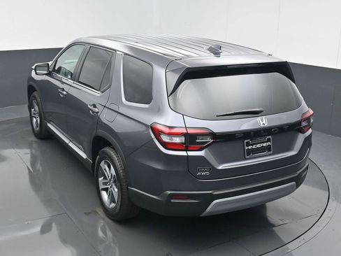 Certified 2025 Honda Pilot EX-L image 18