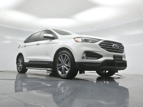 Certified 2020 Ford Edge Titanium FWD image 48
