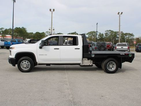 Used 2025 Chevrolet Silverado 3500 W/T image 6