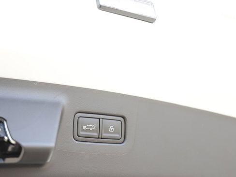 New 2026 Hyundai Santa Fe SE image 6