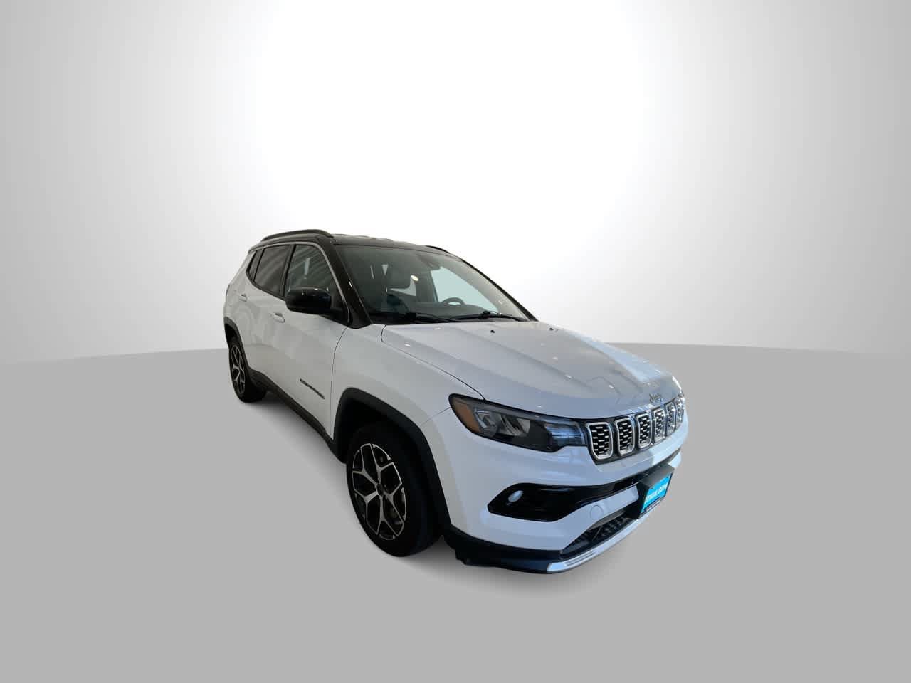 Used 2025 Jeep Compass Limited AWD/4WD image 2