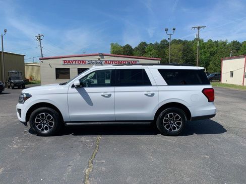 Used 2024 Ford Expedition Max XLT image 1