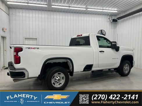 Used 2025 Chevrolet Silverado 2500 W/T w/ WT Convenience Package AWD/4WD image 2