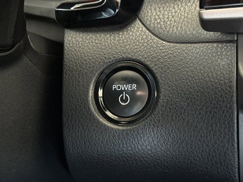Used 2025 Toyota Camry LE FWD image 19