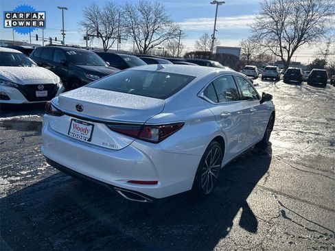 Used 2025 Lexus ES 350 w/ Premium Package image 8
