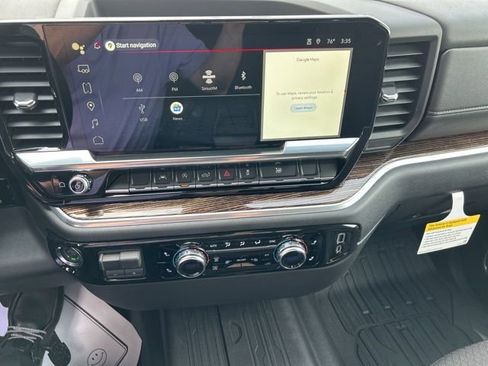 New 2026 GMC Sierra 1500 SLE w/ Preferred Package AWD/4WD image 3