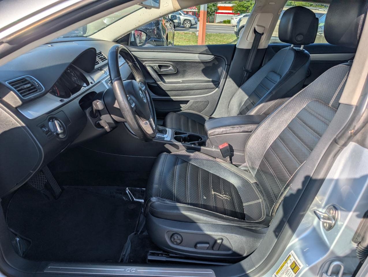 Used 2014 Volkswagen CC Sport FWD image 12