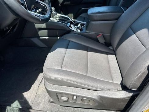Certified 2023 Chevrolet Colorado LT w/ LT Convenience Package III RWD image 20
