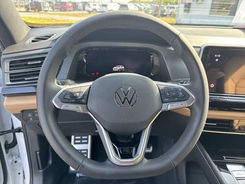 New 2026 Volkswagen Atlas Cross Sport SEL R-Line AWD/4WD image 22