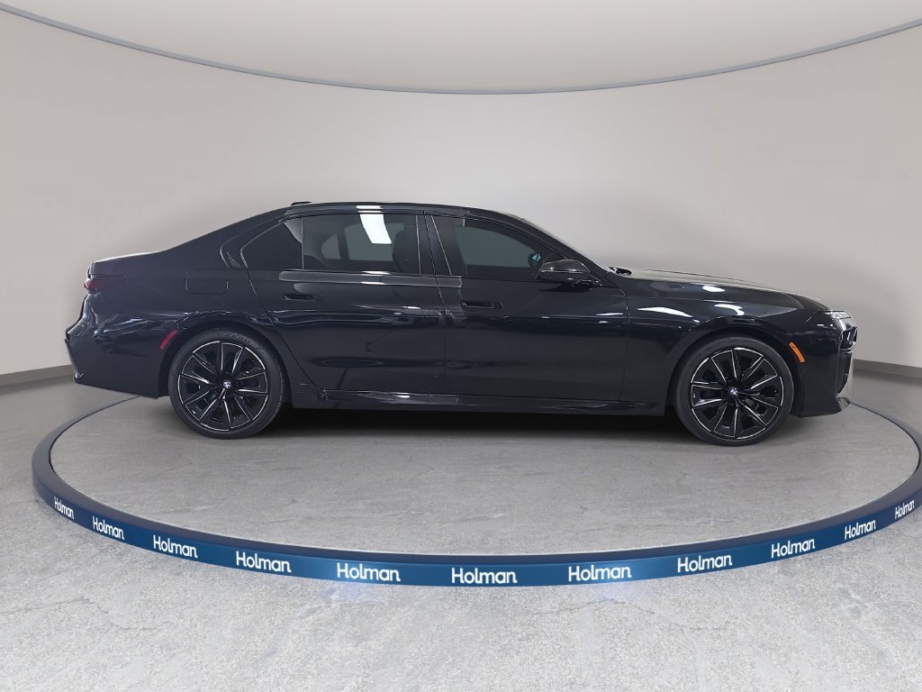 Certified 2024 BMW 740i w/ Premium Package 2 RWD image 6