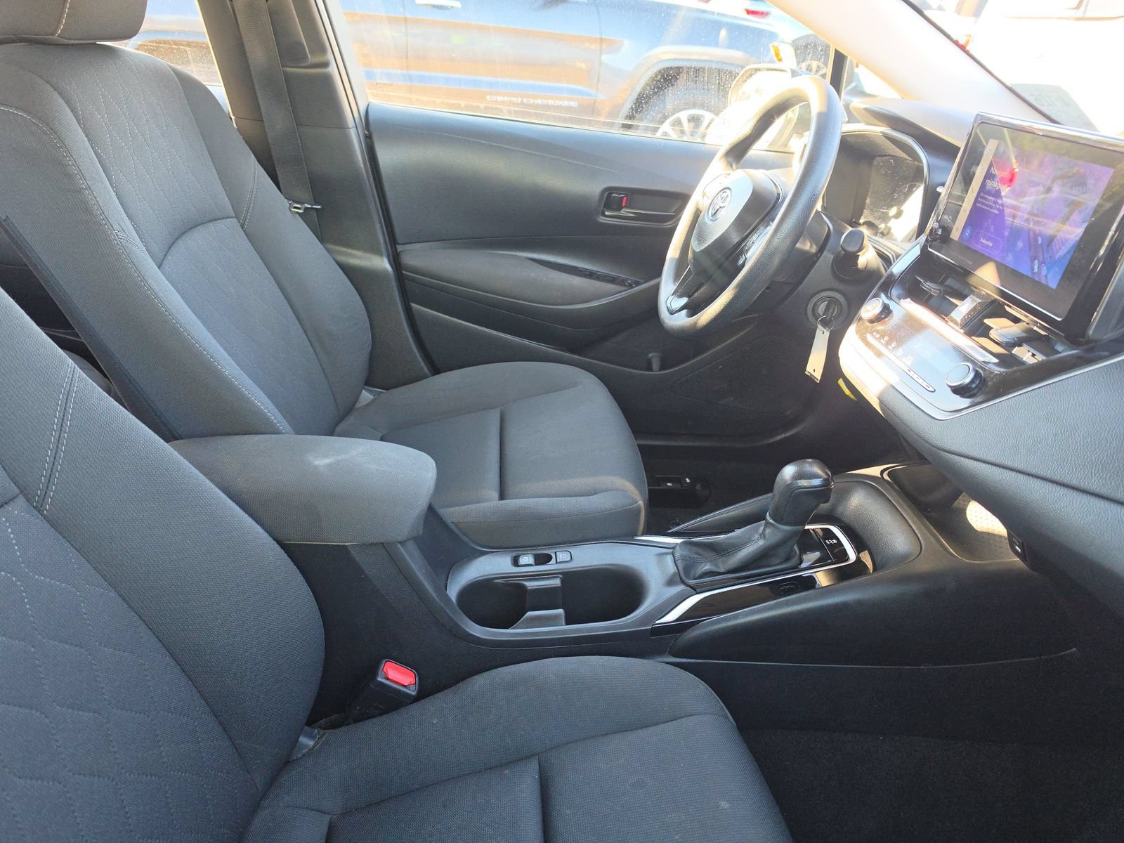 Used 2024 Toyota Corolla LE FWD image 10