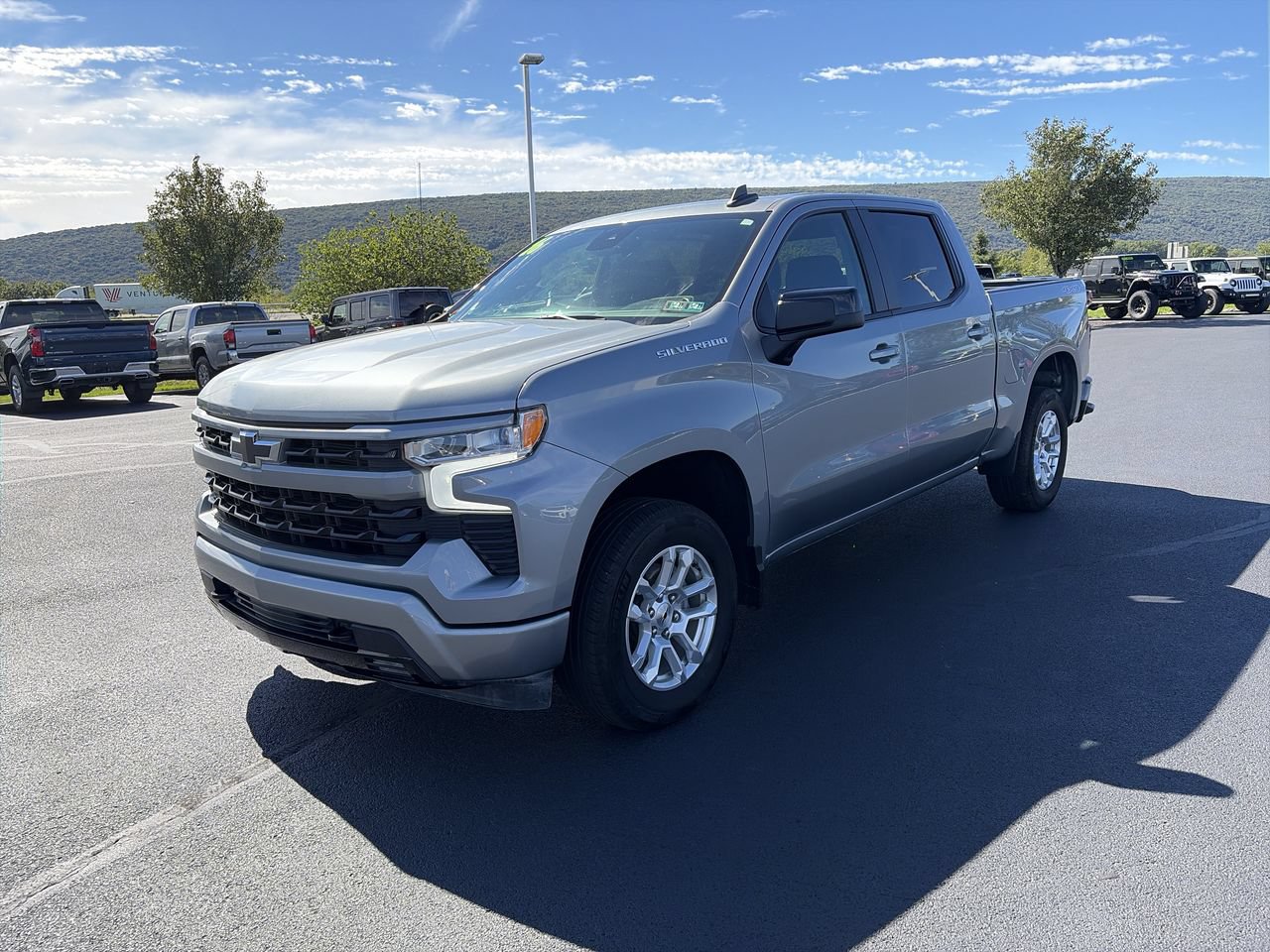 Used 2026 Chevrolet Silverado 1500 RST AWD/4WD image 3