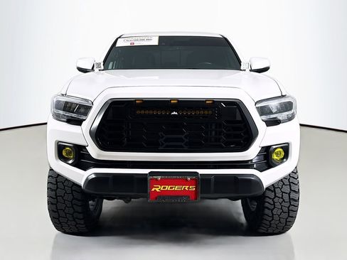 Certified 2023 Toyota Tacoma TRD Off-Road w/ Black Out Package (TMS) image 2