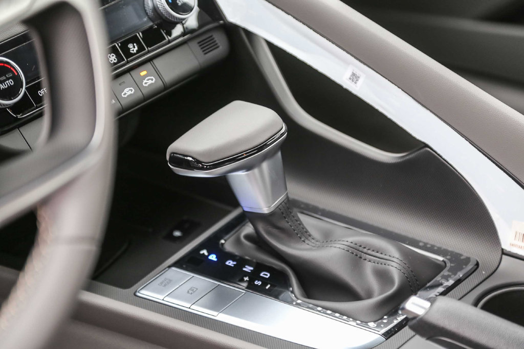 Certified 2026 Hyundai Elantra Sport FWD image 19