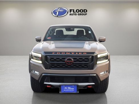 Used 2023 Nissan Frontier PRO-4X w/ Pro Convenience Package AWD/4WD image 2