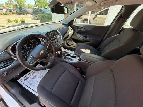 Used 2016 Chevrolet Malibu LT FWD image 22