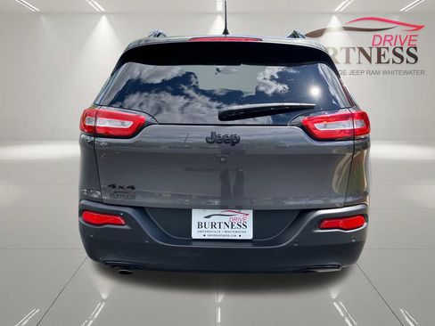 Used 2018 Jeep Cherokee Limited w/ High Altitude Package AWD/4WD image 7
