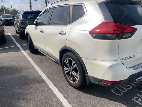 Used 2017 Nissan Rogue SL w/ SL Premium Package image 25
