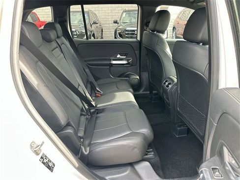 Used 2023 Mercedes-Benz GLB 250 image 25