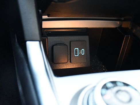 Used 2023 Ford Explorer Limited w/ Limited Technology Package image 30