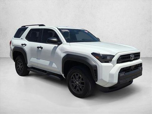 Certified 2025 Toyota 4Runner SR5 AWD/4WD image 3