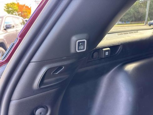 New 2025 Jeep Grand Cherokee Limited w/ Black Appearance Package image 5