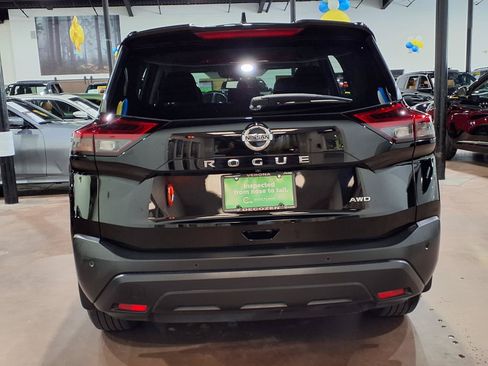 Used 2021 Nissan Rogue S AWD/4WD image 5