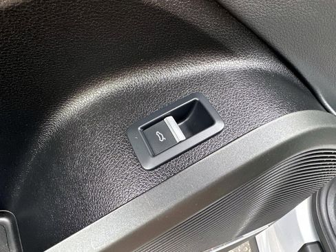 Used 2023 Audi Q5 2.0T Premium Plus w/ Premium Plus Package image 12