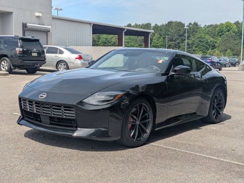 Used 2024 Nissan Z Performance w/ Floor Mat Package RWD image 7