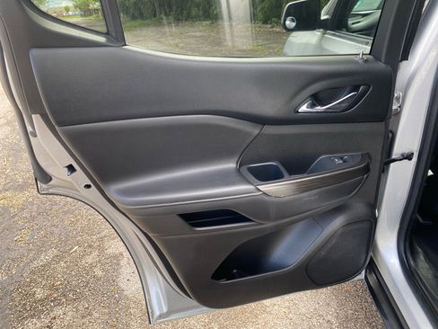 Used 2018 GMC Acadia SLT FWD image 20