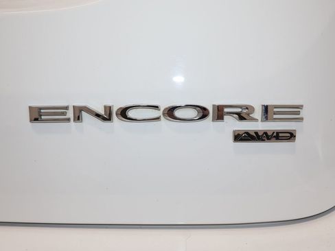 Used 2022 Buick Encore Preferred w/ Safety Package image 33