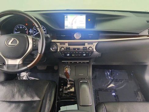 Used 2014 Lexus ES 350 w/ Luxury Package FWD image 26