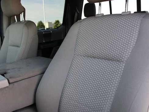Used 2015 Ford F150 XLT w/ Equipment Group 302A Luxury AWD/4WD image 4