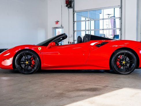 Used 2016 Ferrari 488 Spider image 8