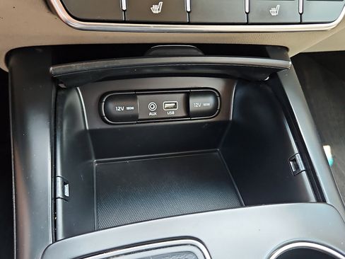 Used 2020 Kia Sorento LX w/ LX I4 Convenience Package FWD image 15