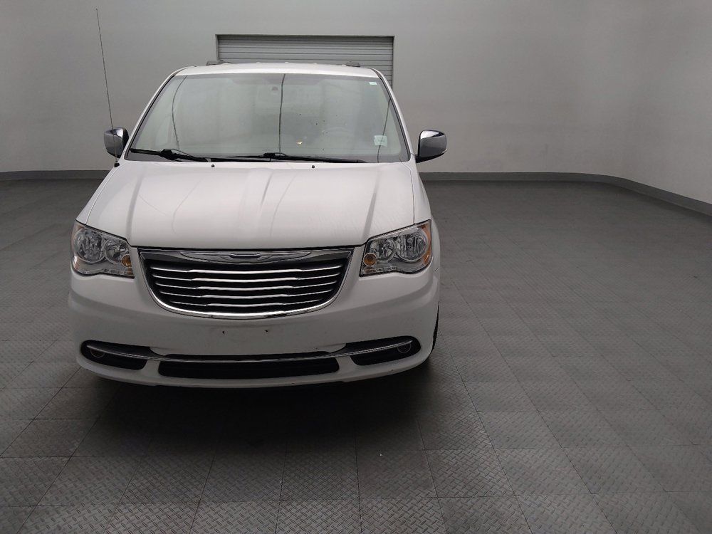 Used 2015 Chrysler Town & Country Touring-L w/ Driver Convenience Group FWD image 15