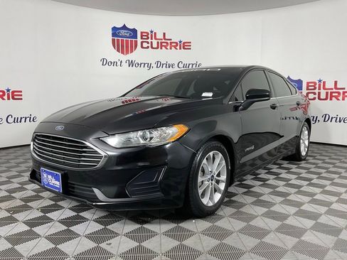 Used 2019 Ford Fusion SE FWD image 7