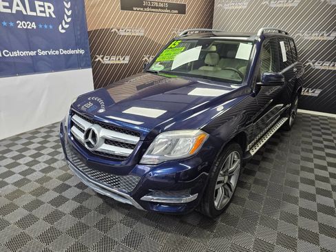 Used 2015 Mercedes-Benz GLK 350 2WD image 2